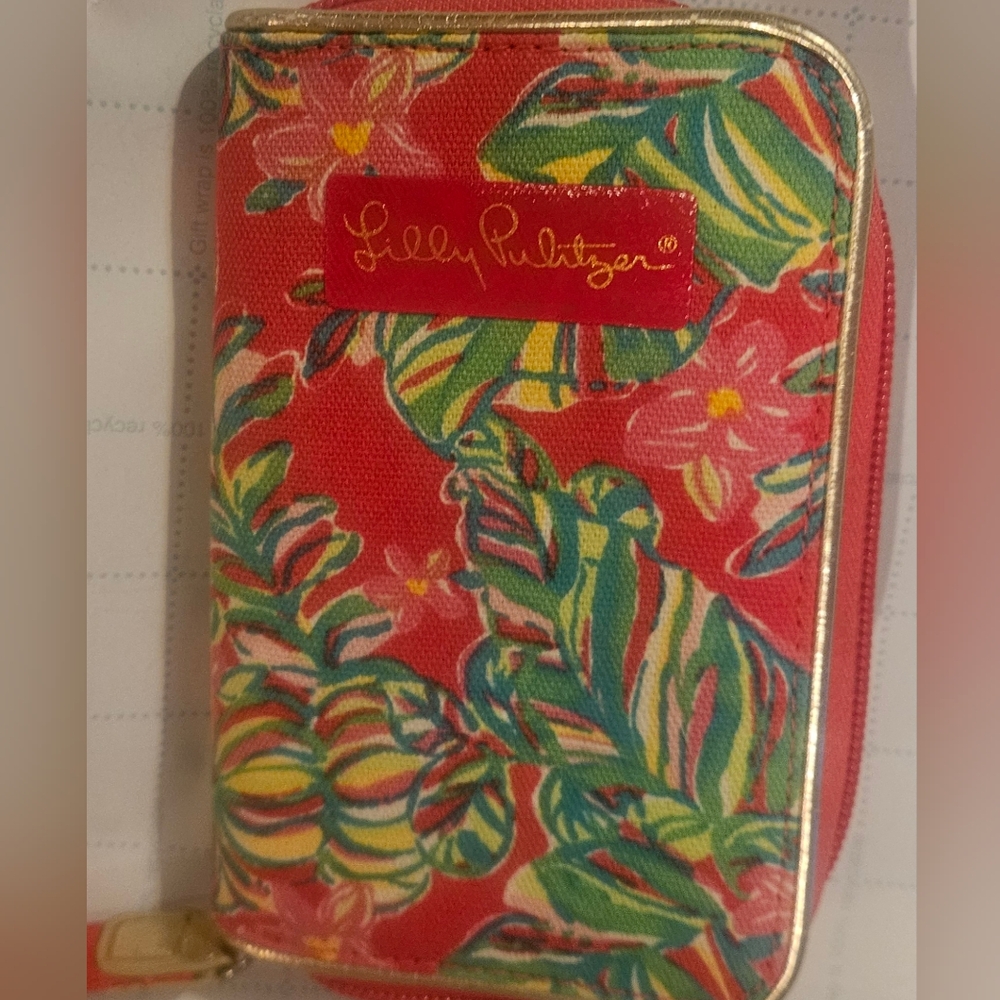Lilly Pulitzer wristlet